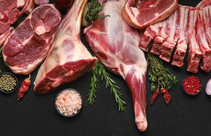 بريطانيا تحظر واردات اللحوم ومنتجات الألبان من دول الاتحاد الأوروبي بريطانيا تحظر واردات اللحوم ومنتجات الألبان من دول الاتحاد الأوروبي