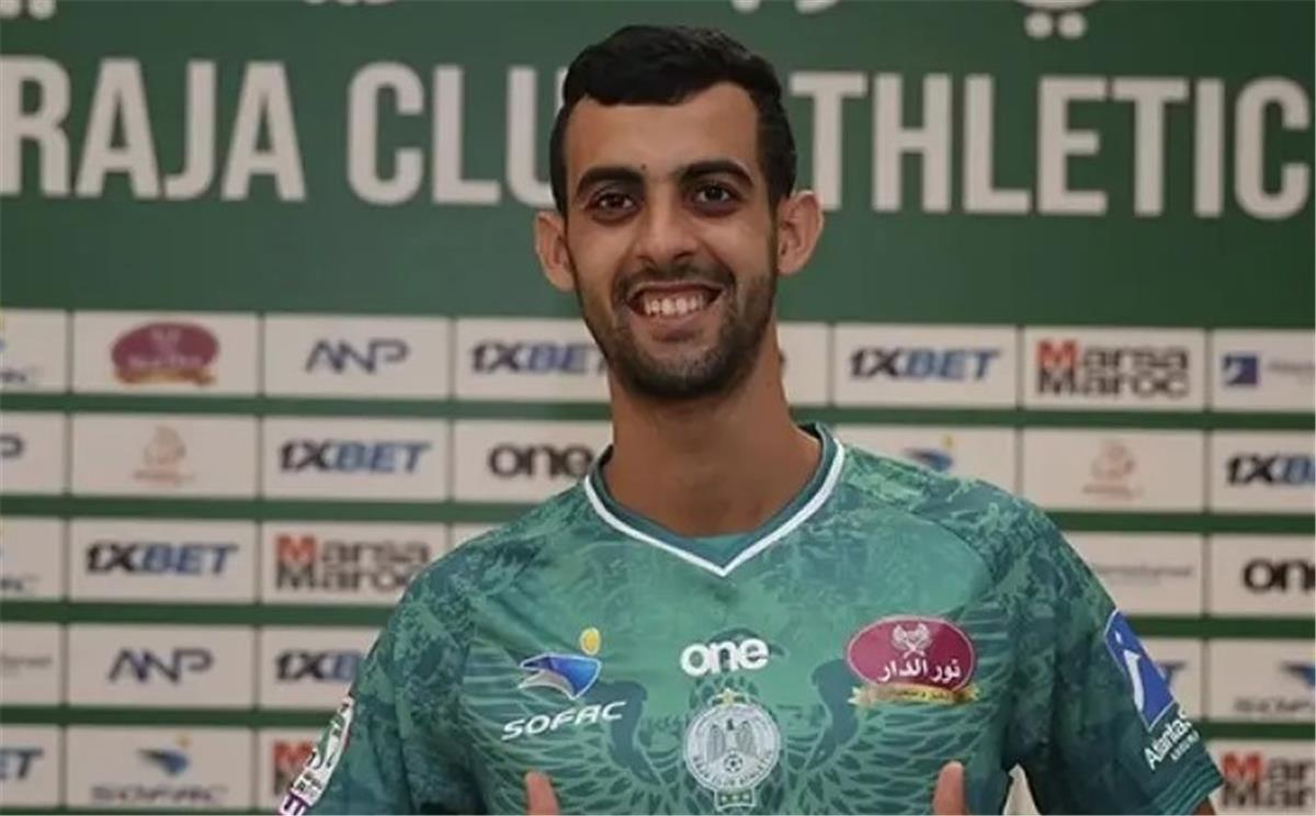 بطولات يكشف كواليس اهتمام الأهلي بضم يوسف بلعماري من الرجاء بطولات يكشف كواليس اهتمام الأهلي بضم يوسف بلعماري من الرجاء