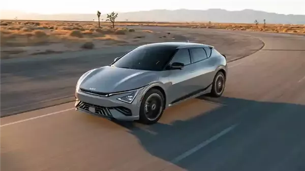بعد إطلاقها رسميًا.. سعر سيارة كيا الكهربائية EV6 موديل 2025 بعد إطلاقها رسميًا.. سعر سيارة كيا الكهربائية EV6 موديل 2025