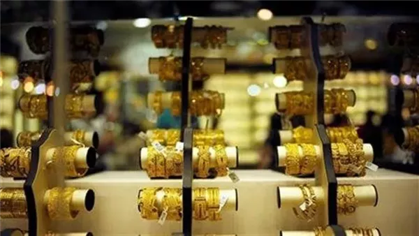 انخفاض كبير في سعر الذهب اليوم الإثنين 14 أبريل 2025 ببداية التعاملات.. وعيار 21 يصدم الجميع