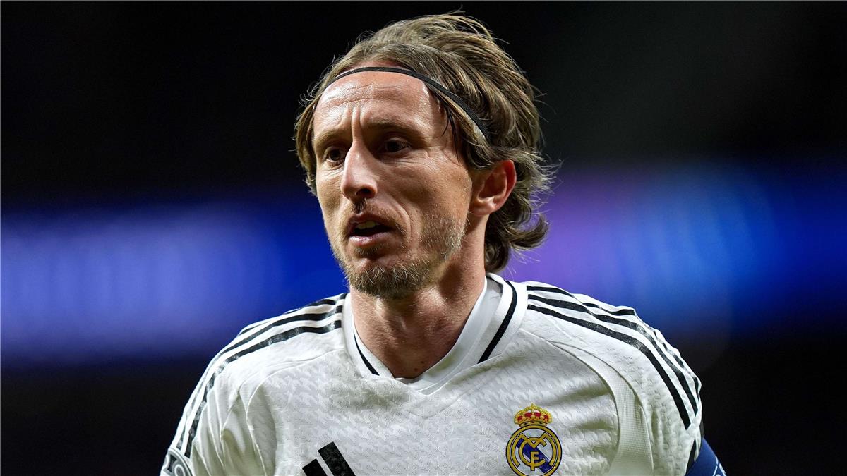 بعد السقوط أمام آرسنال | مودريتش خارج ريال مدريد.. وثنائي لا يضمن البقاء بعد السقوط أمام آرسنال | مودريتش خارج ريال مدريد.. وثنائي لا يضمن البقاء