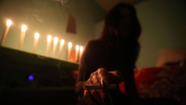 بعد قليل.. محاكمة مغربيتين بتهمة ممارسة الحرام بعابدين بعد قليل.. محاكمة مغربيتين بتهمة ممارسة الحرام بعابدين