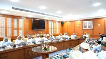 بلدي جنوب الباطنة يستعرض عددًا من الموضوعات الخدمية والتنموية