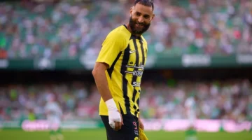 بنزيما يسجل رقما تاريخيا ويتخطى معشوق جماهير الاتحاد