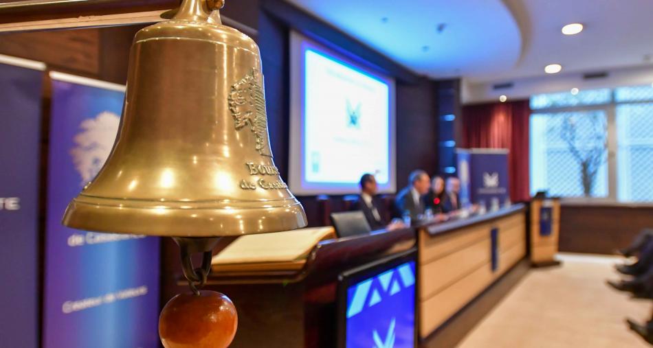 بورصة الدار البيضاء تفتتح تعاملاتها بارتفاع طفيف في معظم المؤشرات