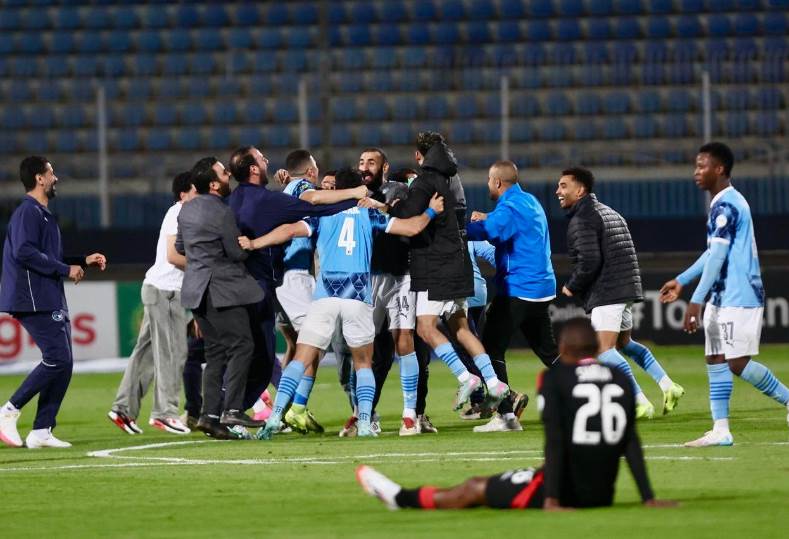 بيراميدز يشرف الكرة المصرية بعد الصعود إلى نهائى دوري أبطال أفريقيا.. صور بيراميدز يشرف الكرة المصرية بعد الصعود إلى نهائى دوري أبطال أفريقيا.. صور
