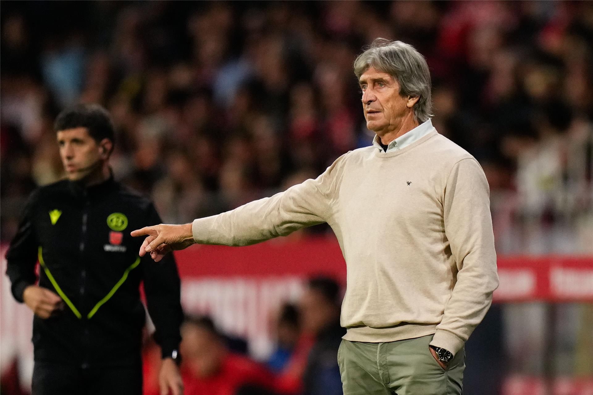 بيليجريني: أبقينا على آمالنا في التأهل لدوري الأبطال بيليجريني: أبقينا على آمالنا في التأهل لدوري الأبطال
