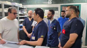 وزير الصحة يتفقد مستشفى البنك الأهلي ويوجه بصرف مكافأة لجميع العاملين والإداريين