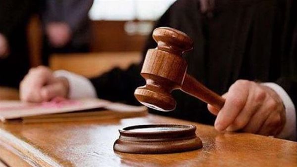 تأجيل محاكمة المتهم بإنهاء حياة شقيقه بالقليوبية بسبب خلافات عائلية | بث مباشر تأجيل محاكمة المتهم بإنهاء حياة شقيقه بالقليوبية بسبب خلافات عائلية | بث مباشر