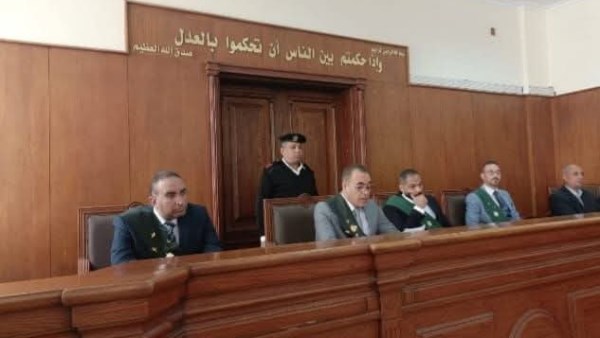 تأجيل محاكمة المتهمين في قضية «شهيد الشهامة» بالغردقة إلى يونيو المقبل تأجيل محاكمة المتهمين في قضية «شهيد الشهامة» بالغردقة إلى يونيو المقبل
