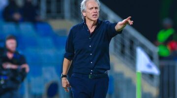 تحدثت مع رئيس الهلال.. جيسوس يحسم موقفه من تدريب البرازيل