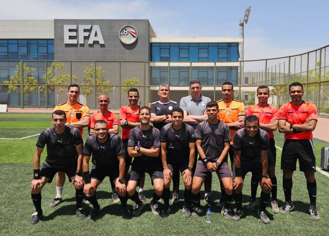تدريبات خاصة لـ 10 حكام بمركز المنتخبات لرفع كفاءتهم قبل مباريات الدوري الممتاز تدريبات خاصة لـ 10 حكام بمركز المنتخبات لرفع كفاءتهم قبل مباريات الدوري الممتاز