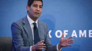 ترامب يُريد إقالة جيروم باول.. فهل سيكون كيفن وارش خلفاً له؟