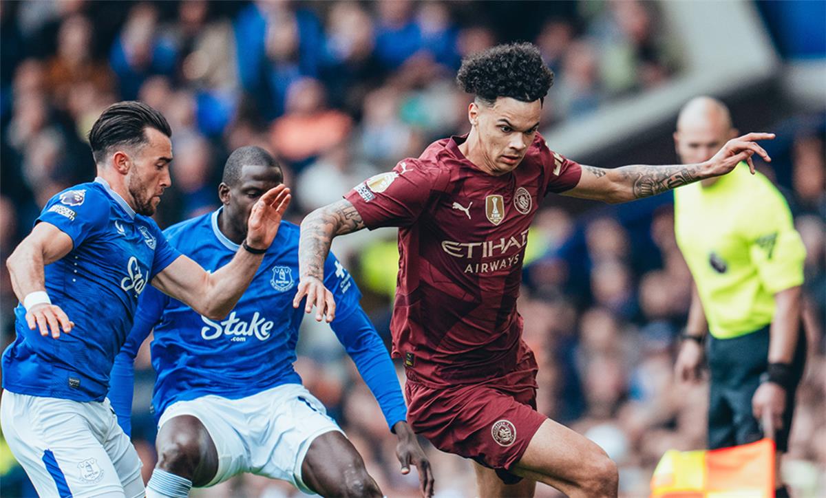 ترتيب الدوري الإنجليزي بعد فوز مانشستر سيتي على إيفرتون