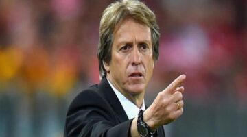 تسريبات تكشف عن خلاف كبير بين خيسوس وثلاثة من نجوم الهلال الكبار تدفعه لقبول عرض تدريب منتخب البرازيل وترك الزعيم في هذا التاريخ