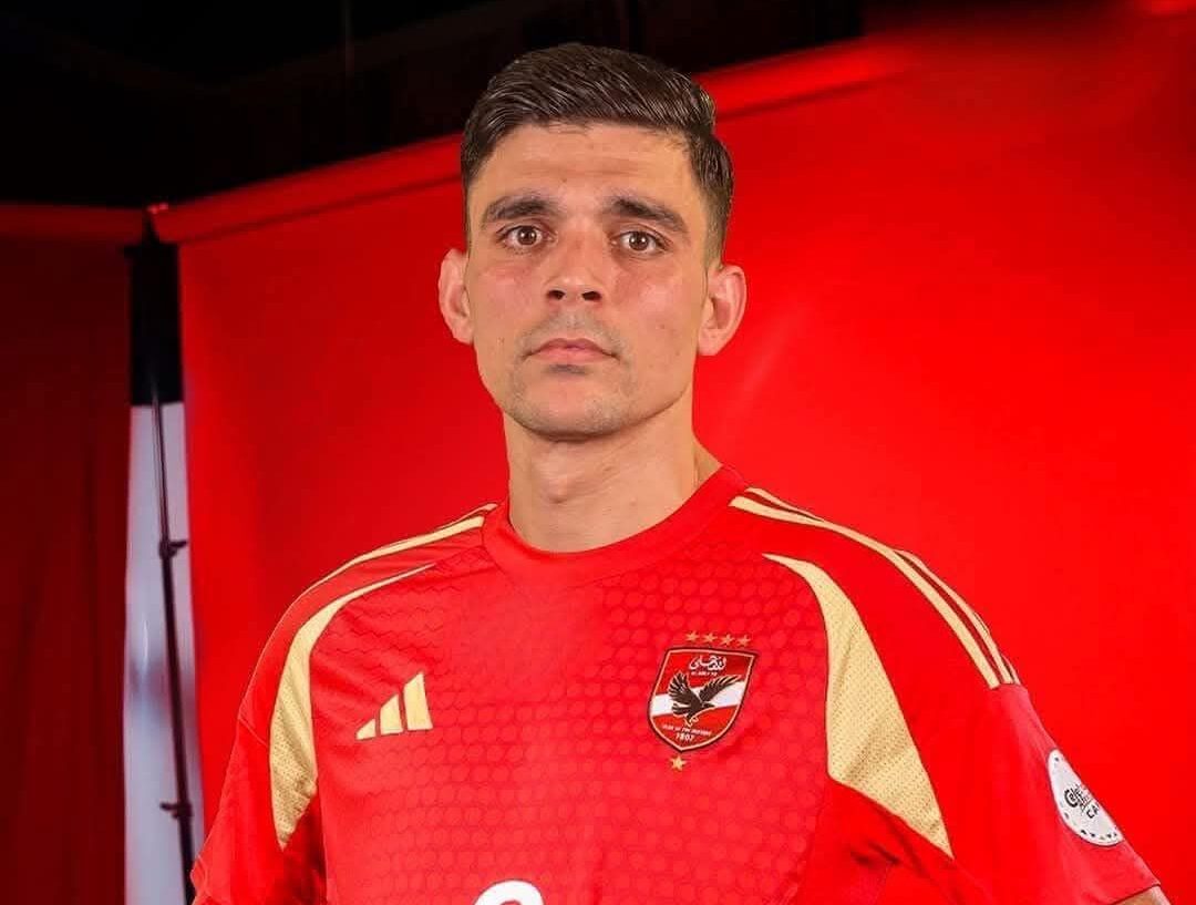 تشكيل الأهلي لمباراة بتروجيت بالدوري الممتاز تشكيل الأهلي لمباراة بتروجيت بالدوري الممتاز
