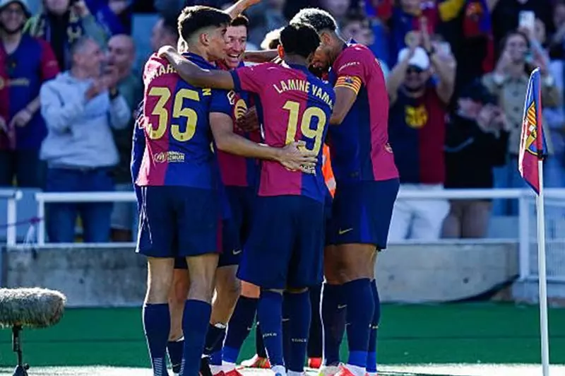 تشكيل برشلونة المتوقع.. ليفاندوفسكي يقود الهجوم أمام بوروسيا دورتموند بدوري الأبطال تشكيل برشلونة المتوقع.. ليفاندوفسكي يقود الهجوم أمام بوروسيا دورتموند بدوري الأبطال