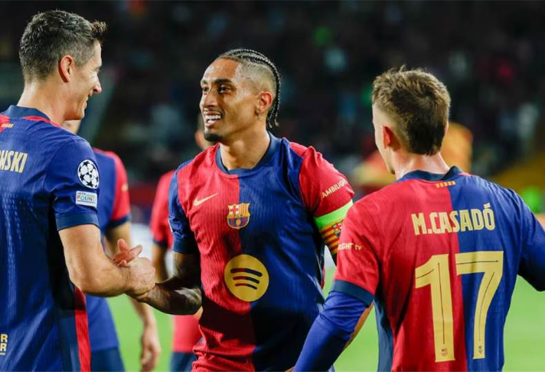 تشكيل برشلونة لمواجهة بوروسيا دورتموند.. رافينيا أساسيًا ويامال يقود الهجوم تشكيل برشلونة لمواجهة بوروسيا دورتموند.. رافينيا أساسيًا ويامال يقود الهجوم
