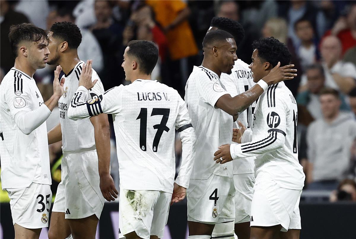 تشكيل ريال مدريد أمام خيتافي في الدوري الإسباني.. فينيسيوس جونيور يقود الهجوم تشكيل ريال مدريد أمام خيتافي في الدوري الإسباني.. فينيسيوس جونيور يقود الهجوم