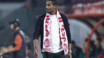 تصريحات موكوينا بعد تعادل الوداد مع الرجاء في الديربي