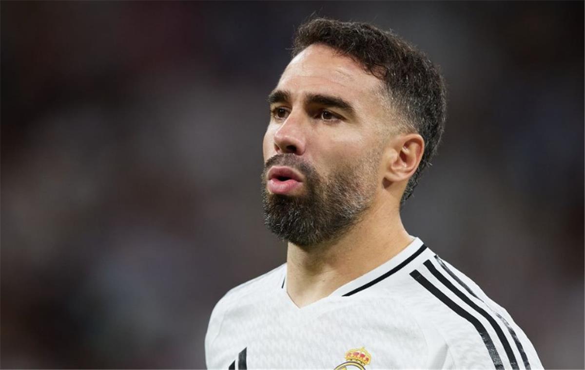 تطورات جديدة بشأن إصابة كارفاخال وموقفه من المشاركة مع ريال مدريد في كأس العالم للأندية تطورات جديدة بشأن إصابة كارفاخال وموقفه من المشاركة مع ريال مدريد في كأس العالم للأندية