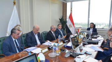 تعزيز التعاون بين وزارة التموين والشركات التابعة لتحقيق الأمن الغذائي