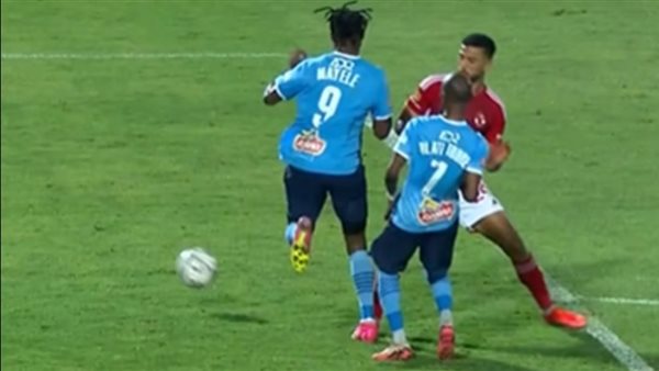 تفاصيل أزمة سفر لاعبو الأهلي وبيراميدز الأجانب إلى جنوب أفريقيا