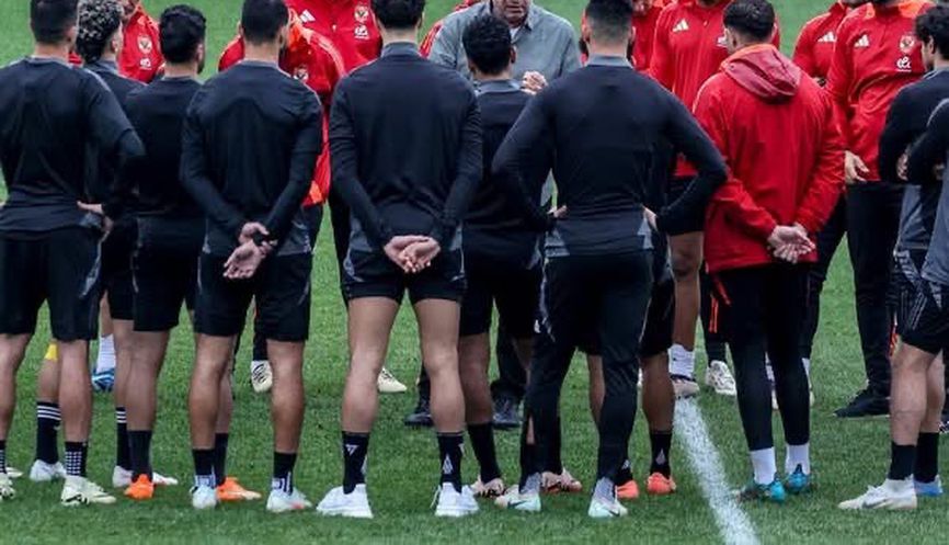 تفاصيل اجتماع الخطيب الأول مع لاعبي الأهلي بعد رحيل كولر