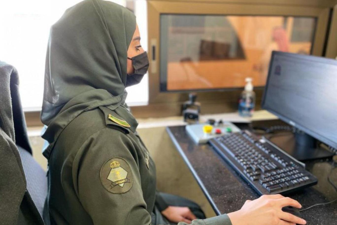 43.8 % من المناصب القيادية للمرأة السعودية.. ونسبة البطالة تنخفض لـ 11.9% فقط 43.8 % من المناصب القيادية للمرأة السعودية.. ونسبة البطالة تنخفض لـ 11.9% فقط