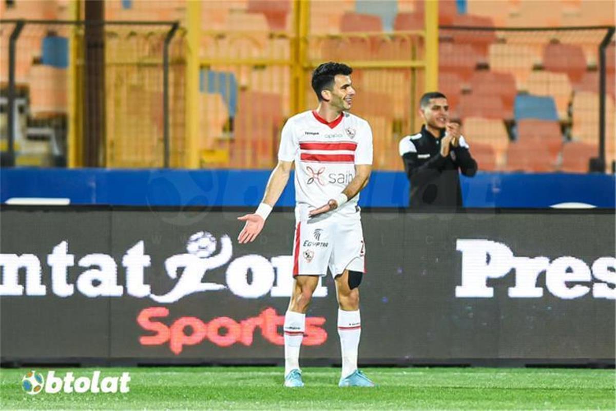 توتر في الزمالك.. زيزو يترك المران مبكرًا بعد قرار استبعاده توتر في الزمالك.. زيزو يترك المران مبكرًا بعد قرار استبعاده