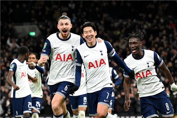 توتنهام يتعادل مع آينتراخت فرانكفورت في الدوري الأوروبي توتنهام يتعادل مع آينتراخت فرانكفورت في الدوري الأوروبي
