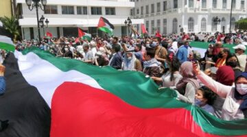 تونس.. وقفة تضامنية مع غزة وتأبين للطالب فارس خالد