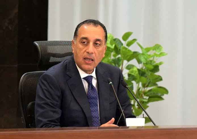 مدبولي يبدأ جولة تفقدية لمشروعات خدمية وتنموية بأسيوط: الصعيد وشبابه على رأس أجندة العمل الوطني