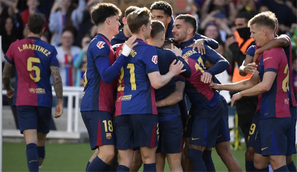 ثنائي برشلونة يظهر غضبه خلال مباراة سيلتا فيجو.. وثالث يرفض مصافحة فليك ثنائي برشلونة يظهر غضبه خلال مباراة سيلتا فيجو.. وثالث يرفض مصافحة فليك