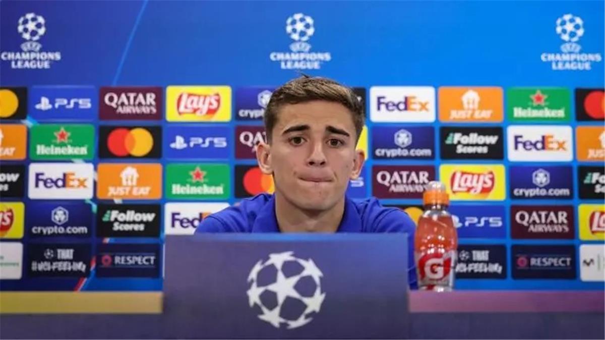 جافي: أريد الاعتزال في برشلونة.. والتدرب مع فليك أمر مُذهل جافي: أريد الاعتزال في برشلونة.. والتدرب مع فليك أمر مُذهل