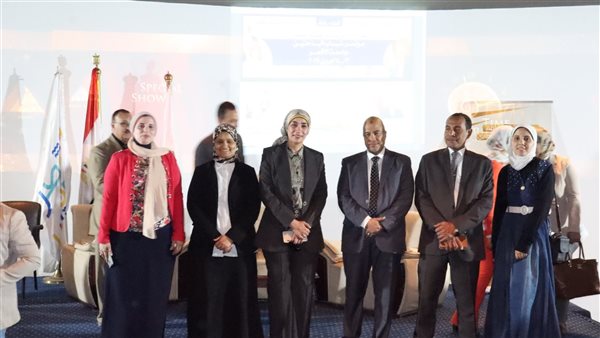 جامعة الأقصر تطلق فعاليات الأسبوع الأخضر وتفتتح المؤتمر العلمي لشباب الباحثين 2025 جامعة الأقصر تطلق فعاليات الأسبوع الأخضر وتفتتح المؤتمر العلمي لشباب الباحثين 2025