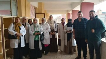 جامعة بنها تنظم قافلة طبية في أمراض العيون والروماتيزم بمدرسة قها الابتدائية