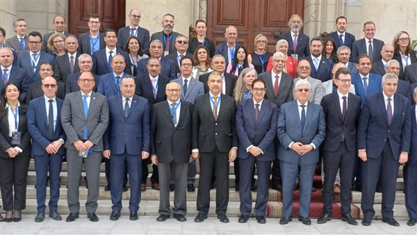 جامعة حلوان تشارك في ملتقى الجامعات المصرية الفرنسية بحضور الرئيس ماكرون جامعة حلوان تشارك في ملتقى الجامعات المصرية الفرنسية بحضور الرئيس ماكرون