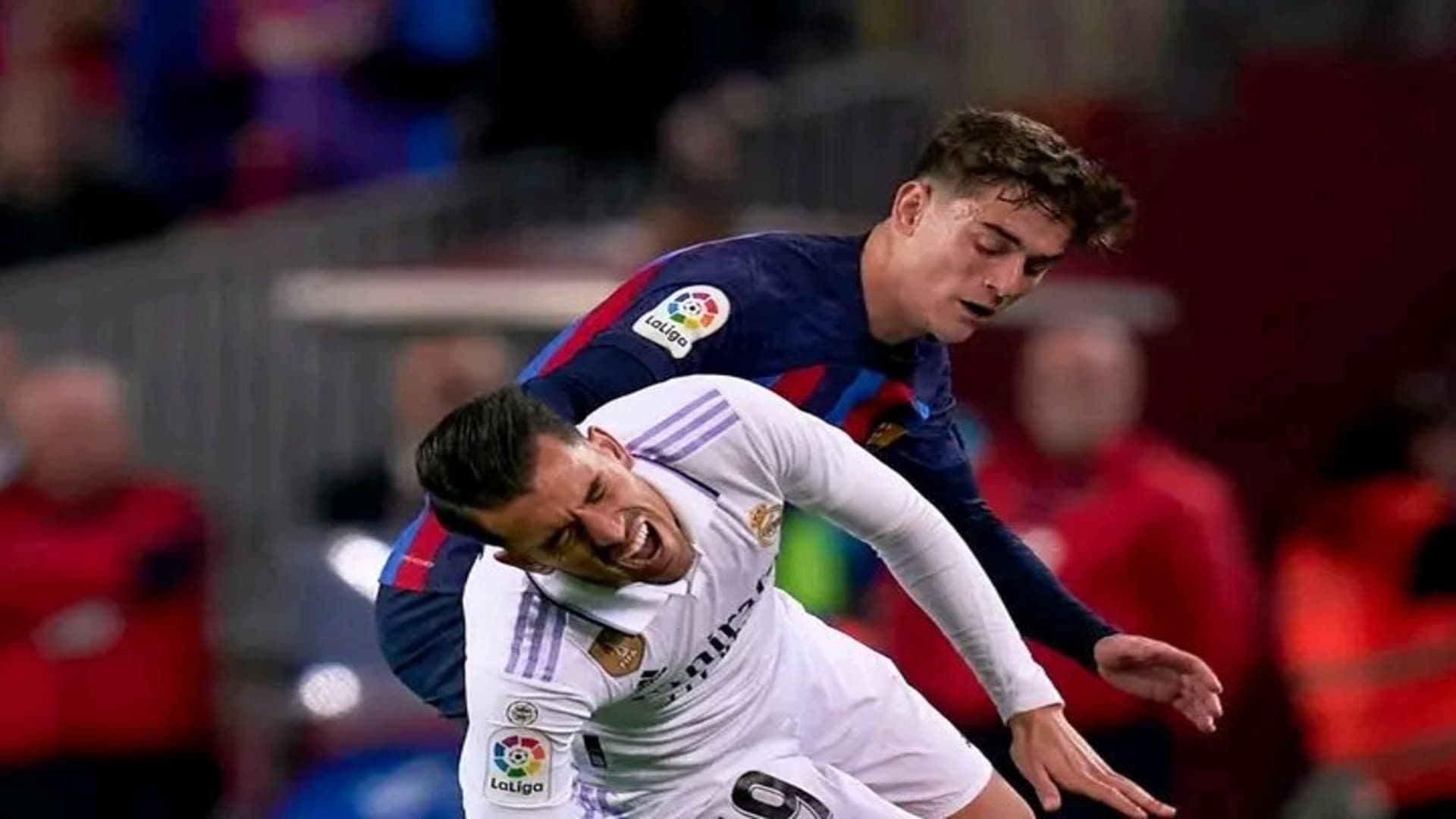 جذور إشبيلية ترافق 3 لاعبين في كلاسيكو نهائي الكأس جذور إشبيلية ترافق 3 لاعبين في كلاسيكو نهائي الكأس