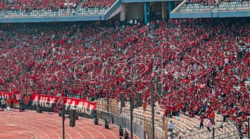 جماهير الأهلي تملئ مدرجات ستاد القاهرة قبل ساعات من مواجهة صن داونز.. صور