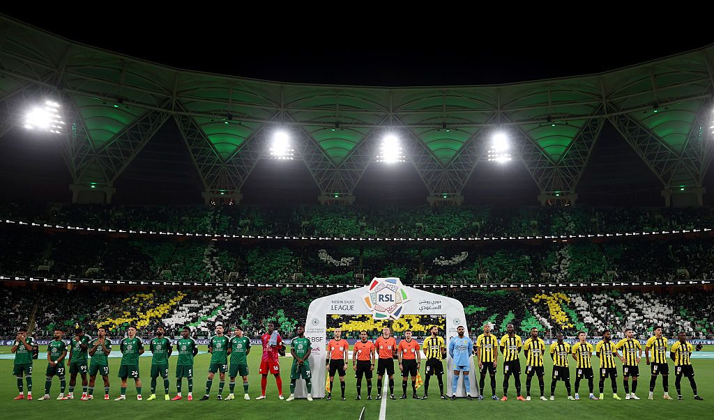 جماهير الاتحاد والهلال تشعل خلافا بين نور والدعيع جماهير الاتحاد والهلال تشعل خلافا بين نور والدعيع