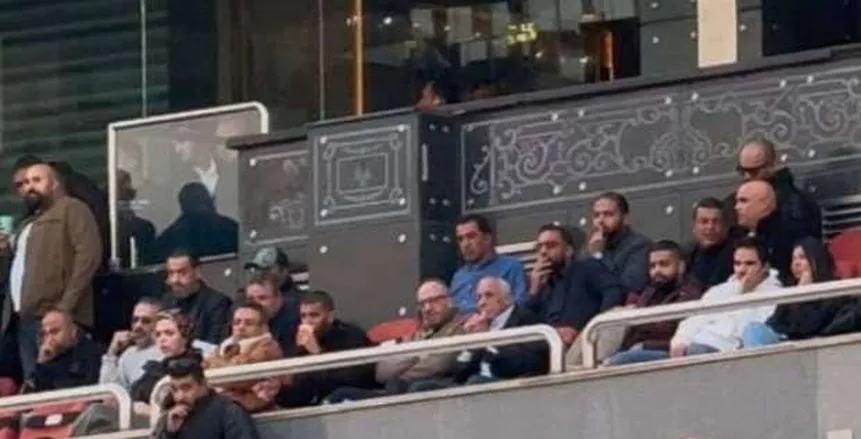 جماهير الزمالك تطالب حسين لبيب بالاستقالة.. ورد مفاجئ من رئيس النادي جماهير الزمالك تطالب حسين لبيب بالاستقالة.. ورد مفاجئ من رئيس النادي