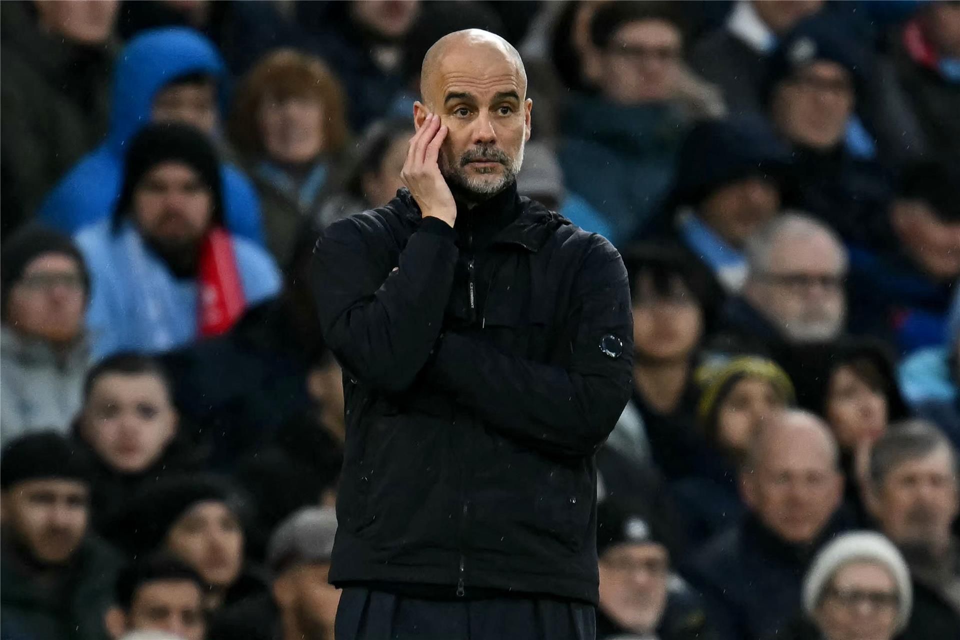 جوارديولا يطلق تلميحًا ساخرًا عن اليونايتد جوارديولا يطلق تلميحًا ساخرًا عن اليونايتد