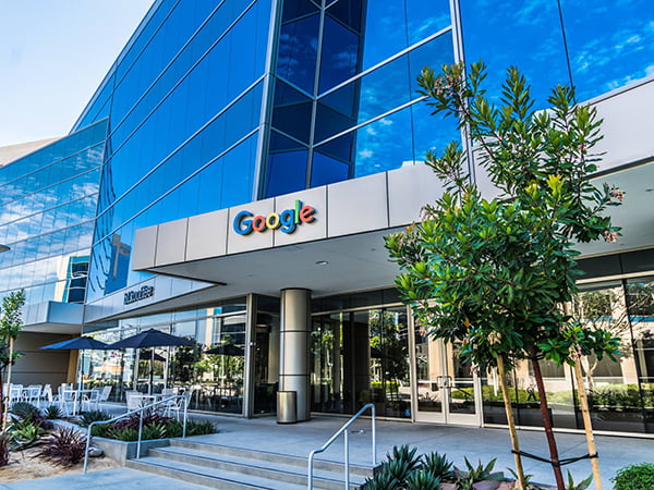 “جوجل” تفاوض جهات حكومية للتوسع في خدمات “Google Wallet” “جوجل” تفاوض جهات حكومية للتوسع في خدمات “Google Wallet”