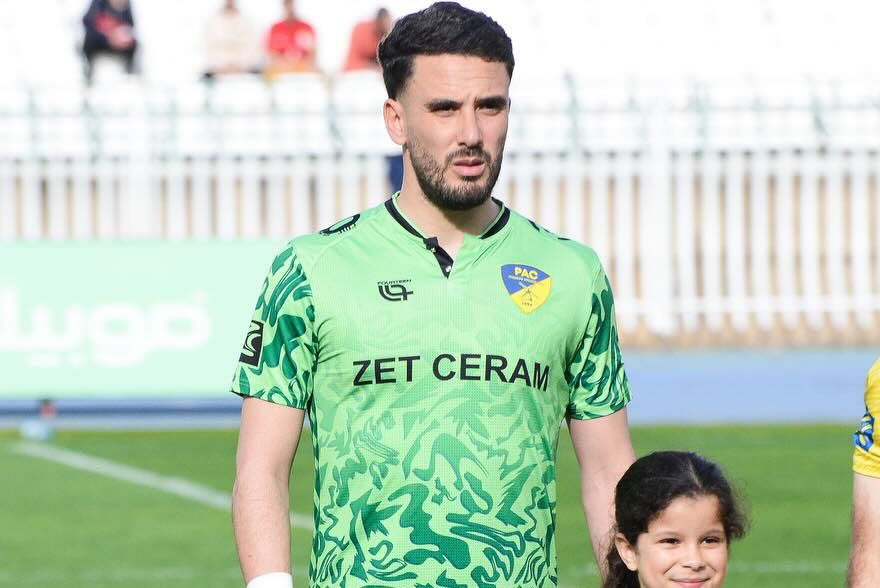 حارس بارادو يصنع الحدث أمام اتحاد خنشلة حارس بارادو يصنع الحدث أمام اتحاد خنشلة