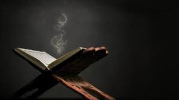 حتى لا تدخل الشياطين بيتك.. اقرأ هذه السورة حتى لا تدخل الشياطين بيتك.. اقرأ هذه السورة