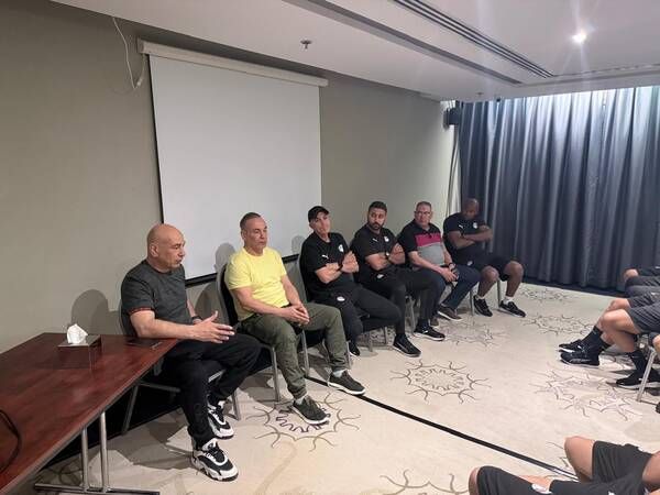 حسام حسن لشباب الفراعنة: باب المنتخب مفتوح حسام حسن لشباب الفراعنة: باب المنتخب مفتوح
