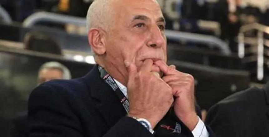 حسين لبيب يهنئ «سيدات الزمالك» بالتتويج بالبطولة الأفريقية للكرة الطائرة حسين لبيب يهنئ «سيدات الزمالك» بالتتويج بالبطولة الأفريقية للكرة الطائرة