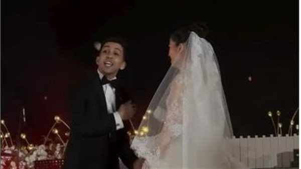 حفل ليلى زاهر وهشام جمال.. كيف قلب أحمد سعد الأجواء برفقة والد العروس؟ حفل ليلى زاهر وهشام جمال.. كيف قلب أحمد سعد الأجواء برفقة والد العروس؟