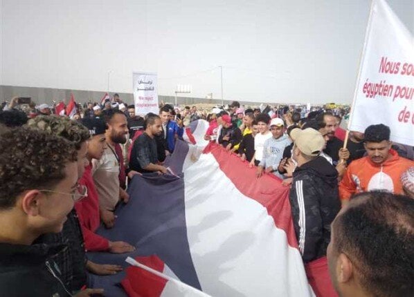 «حماة الوطن»: الحشد الشعبي المصري في العريش رسالة للعالم برفض تهجير الفلسطينيين «حماة الوطن»: الحشد الشعبي المصري في العريش رسالة للعالم برفض تهجير الفلسطينيين